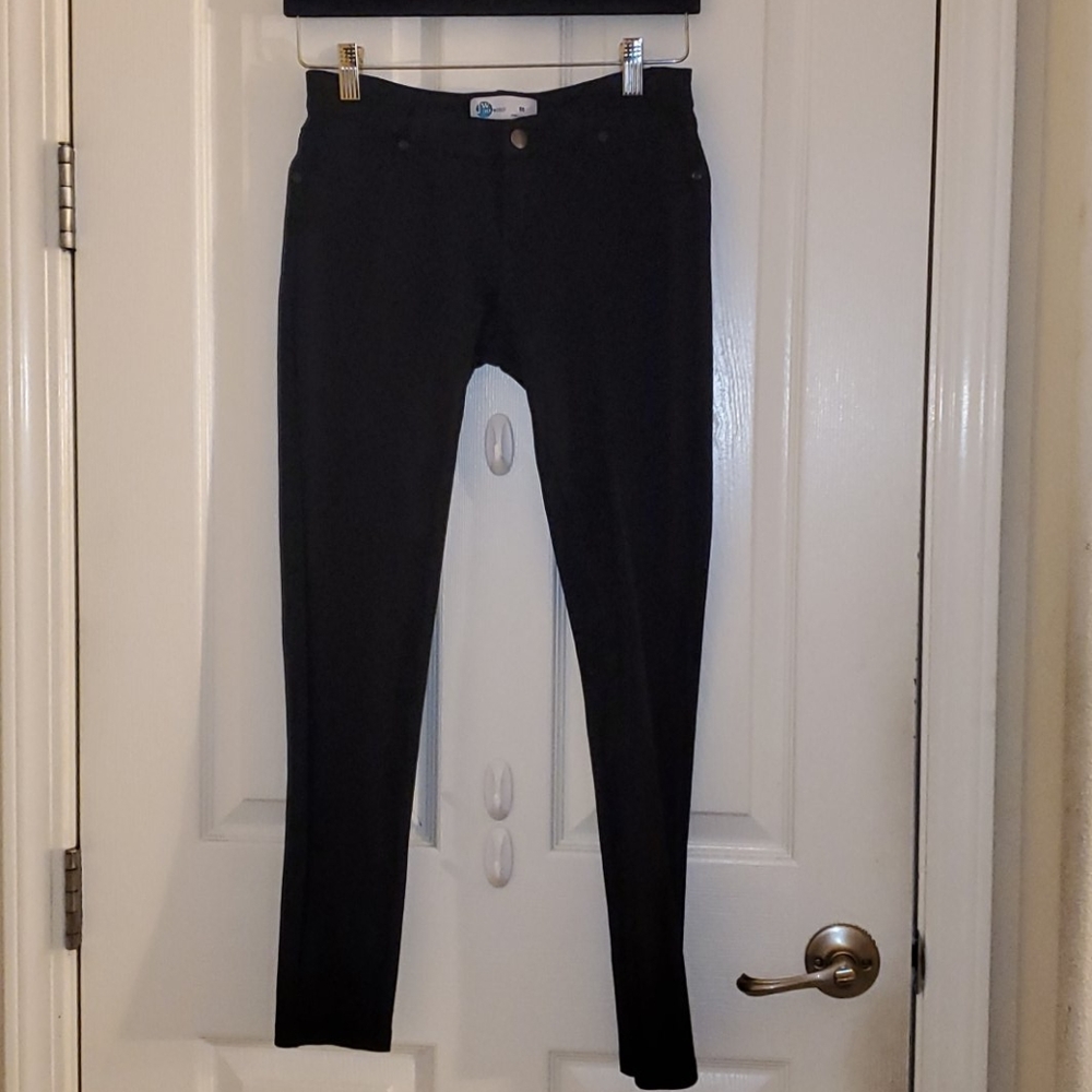 Black Skinny Jeggings